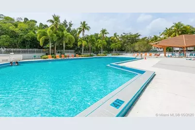 100 Bayview Dr #309, Sunny Isles Beach, FL 33160 - Photo 35