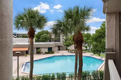 1101 Colony Point Cir #307, Pembroke Pines, FL 33026 - Photo 29