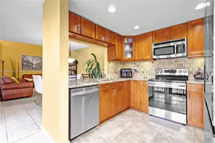 10077 NW 5th Terrace, Miami, FL 33172 - Photo 3