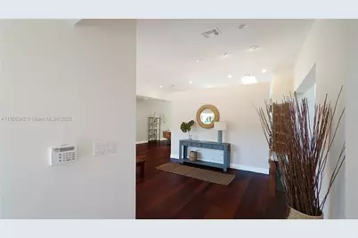 691 Ridgewood Rd, Key Biscayne, FL 33149 - Photo 11