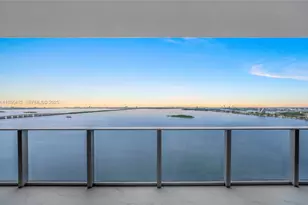 700 NE 24th St, Miami, FL 33137 - Photo 11