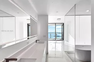 700 NE 24th St, Miami, FL 33137 - Photo 33