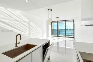 700 NE 24th St, Miami, FL 33137 - Photo 5