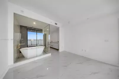 700 NE 24th St #2704, Miami, FL 33137 - Photo 29