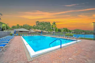 9667 NW 15th Ct, Pembroke Pines, FL 33024 - Photo 27