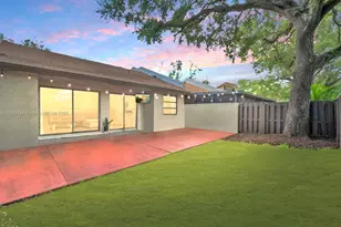 9667 NW 15th Ct, Pembroke Pines, FL 33024 - Photo 21