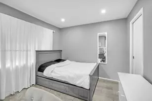 9667 NW 15th Ct, Pembroke Pines, FL 33024 - Photo 19