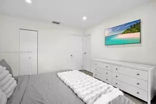 9667 NW 15th Ct, Pembroke Pines, FL 33024 - Photo 17