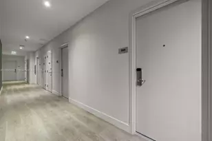 239 SW 9th St, Miami, FL 33130 - Photo 1