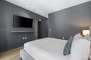 239 SW 9th St, Miami, FL 33130 - Photo 17