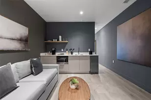 239 SW 9th St, Miami, FL 33130 - Photo 3