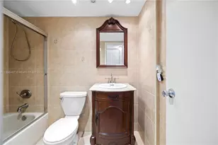 251 174th St, Sunny Isles Beach, FL 33160 - Photo 17