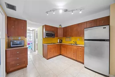 251 174th St #812, Sunny Isles Beach, FL 33160 - Photo 9