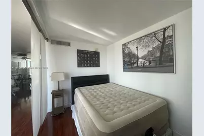 2899 Collins Ave #1420, Miami Beach, FL 33140 - Photo 15