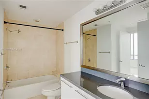 90 SW 3rd St, Miami, FL 33130 - Photo 13