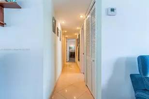 121 Golden Isles Dr, Hallandale Beach, FL 33009 - Photo 17