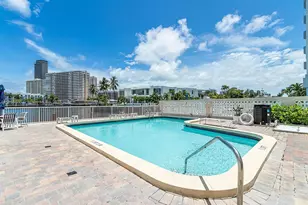 121 Golden Isles Dr, Hallandale Beach, FL 33009 - Photo 37