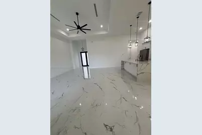 4304 NW 27th Ln, Cape Coral, FL 33993 - Photo 5