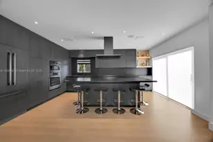 5827 SW 69th Ct, Miami, FL 33143 - Photo 7