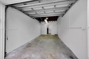 5827 SW 69th Ct, Miami, FL 33143 - Photo 15