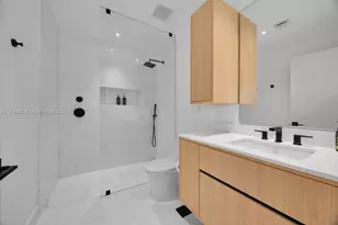 5827 SW 69th Ct, Miami, FL 33143 - Photo 13