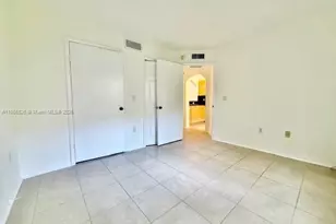 1251 SE 29th St, Homestead, FL 33035 - Photo 11