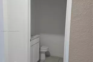 490 NE 12th St, Florida City, FL 33034 - Photo 9