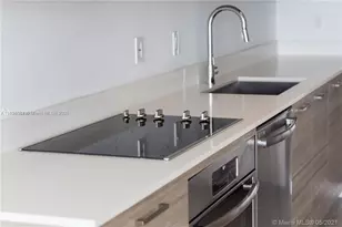 121 NE 34th St, Miami, FL 33137 - Photo 3