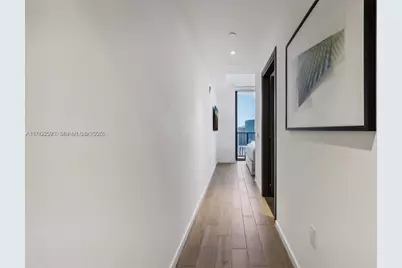 398 NE 5th St #4415, Miami, FL 33132 - Photo 9