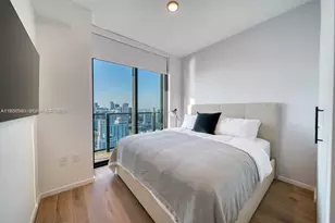 398 NE 5th St, Miami, FL 33132 - Photo 7