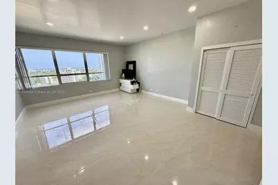 [Address not provided], Miami Beach, FL 33139 - Photo 13
