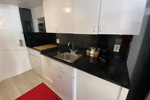 19201 Collins Ave, Sunny Isles Beach, FL 33160 - Photo 3
