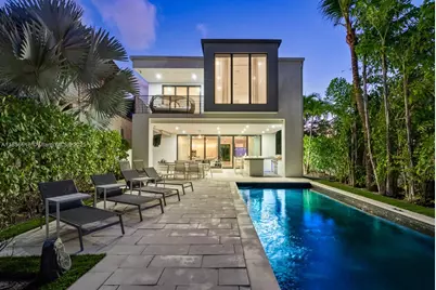 310 SE 11th Ave, Fort Lauderdale, FL 33301 - Photo 1