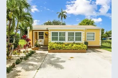 512 NW 13th St, Homestead, FL 33030 - Photo 1