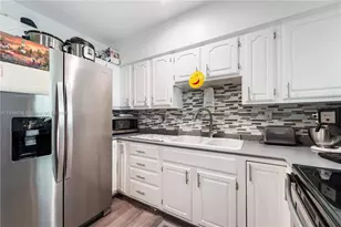 512 NW 13th St, Homestead, FL 33030 - Photo 11