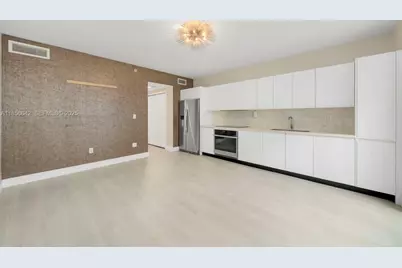 435 21st St #103, Miami Beach, FL 33139 - Photo 15