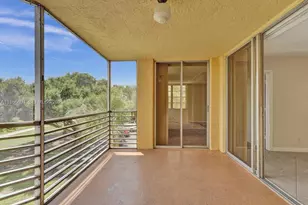 9520 Seagrape Dr, Davie, FL 33324 - Photo 5