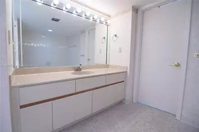 300 Three Islands Blvd #516, Hallandale Beach, FL 33009 - Photo 9