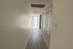 20200 W Country Club Dr, Aventura, FL 33180 - Photo 15