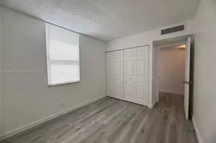 20200 W Country Club Dr, Aventura, FL 33180 - Photo 9