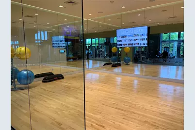 16385 Biscayne Blvd #2720, North Miami Beach, FL 33160 - Photo 9