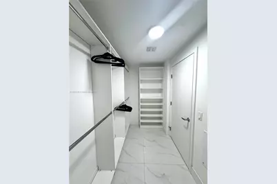 16385 Biscayne Blvd #2720, North Miami Beach, FL 33160 - Photo 39