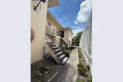 1520 SW 1st St, Miami, FL 33135 - Photo 9