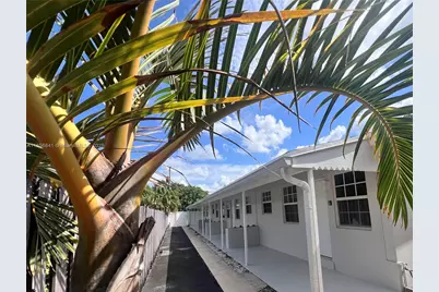 716 SE 14th Ct #1-4, Fort Lauderdale, FL 33316 - Photo 1