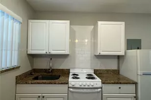 716 SE 14th Ct, Fort Lauderdale, FL 33316 - Photo 5