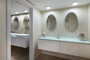 5660 Collins Ave, Miami Beach, FL 33140 - Photo 15