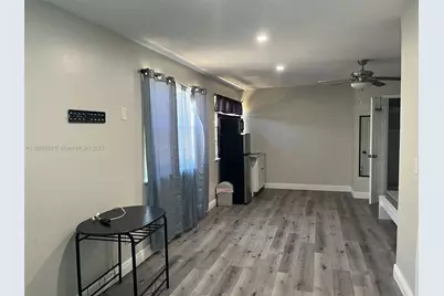 18441 NE 21st Ave, North Miami Beach, FL 33179 - Photo 9