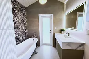 775 NE 76th St, Miami, FL 33138 - Photo 25
