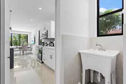 3617 SW 27th St, Miami, FL 33133 - Photo 9