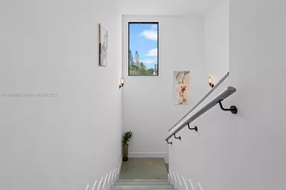 3617 SW 27th St, Miami, FL 33133 - Photo 23